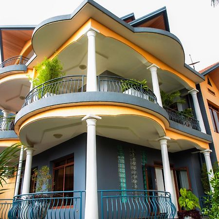 The Vibrant Lodge Gacuriro Kigali Zewnętrze zdjęcie